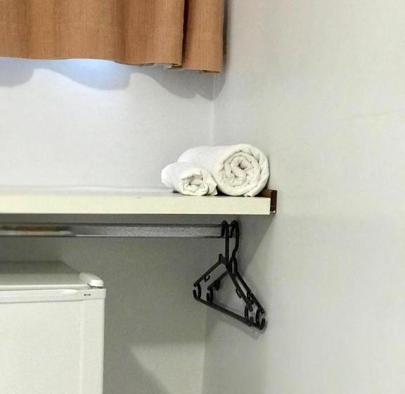 标准三人间, Acapu