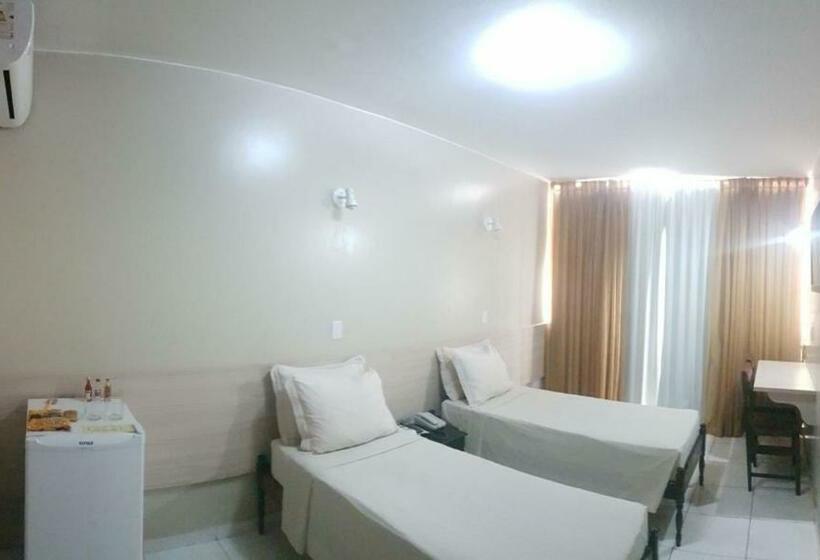 高级单人间, Alvimar