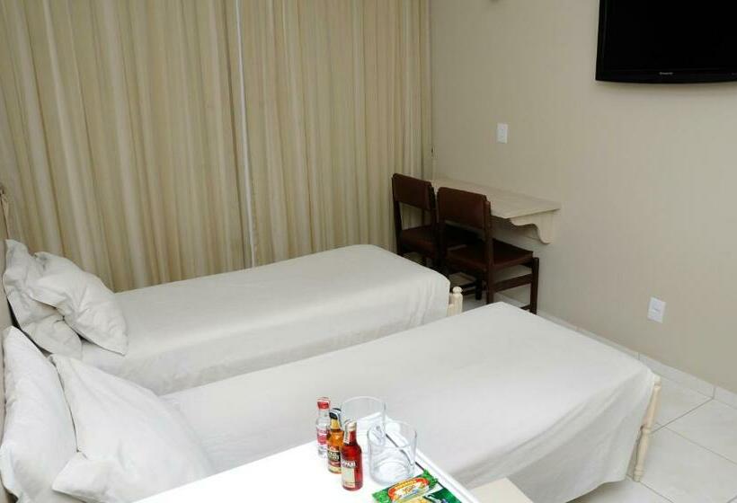 高级大房间, Alvimar