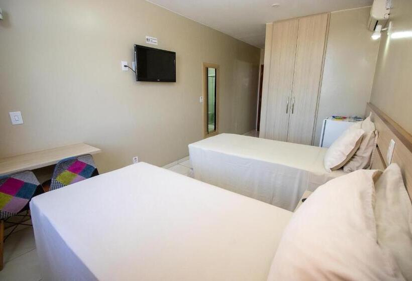 高级大房间, Alvimar