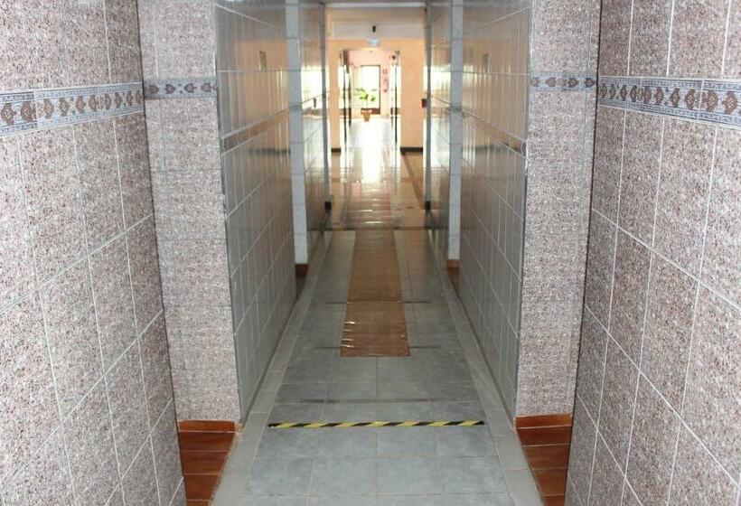 スタンダードルーム, Bica Pau