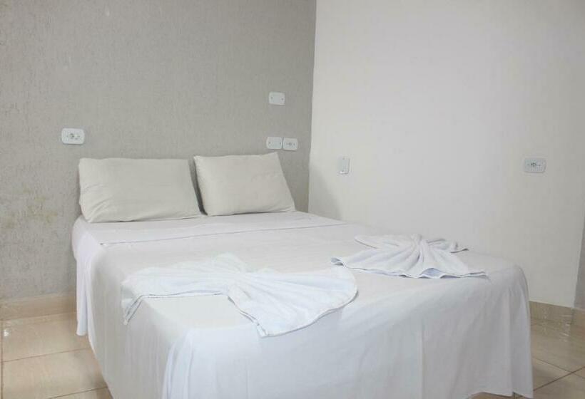 スタンダードルーム, Bica Pau