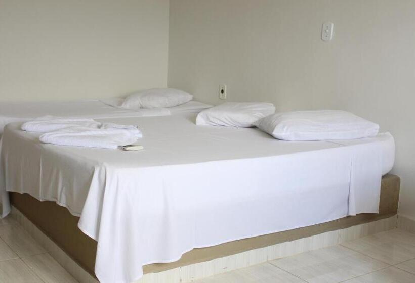 ファミリールーム, Bica Pau