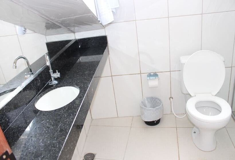 スタンダードルーム, Bica Pau