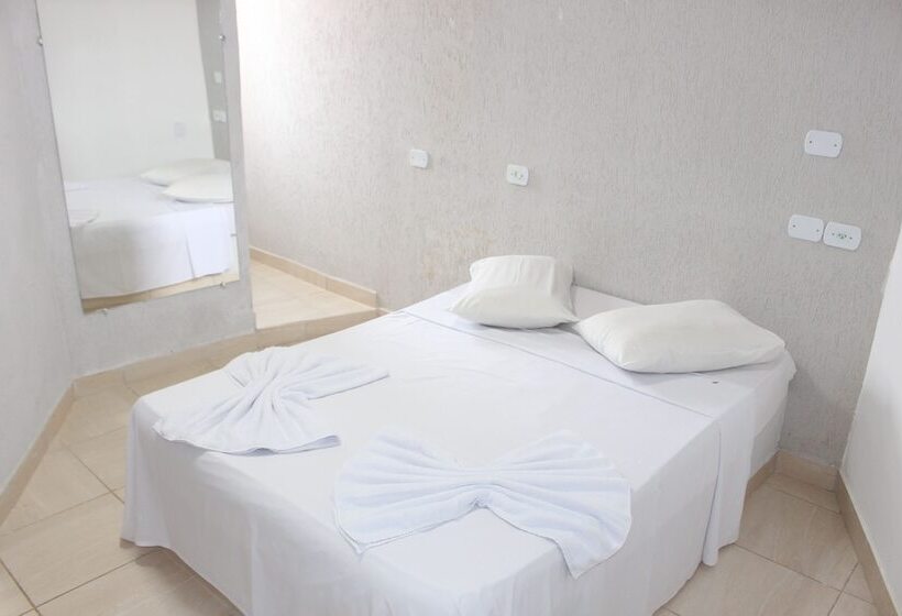 スタンダードルーム, Bica Pau