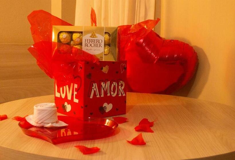 اتاق سوپریور, Costa Dalpiaz