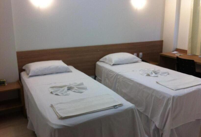 חדר אקונומי יחיד, Di Napoli Plaza