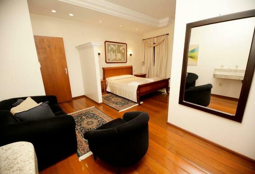 Suíte com Hidromassagem, Galatas Central