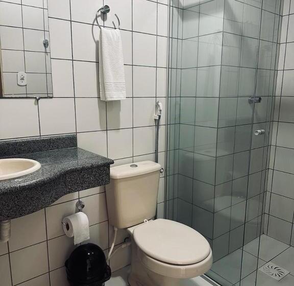 اتاق استاندارد چهار تخته, Guapindaia Praça