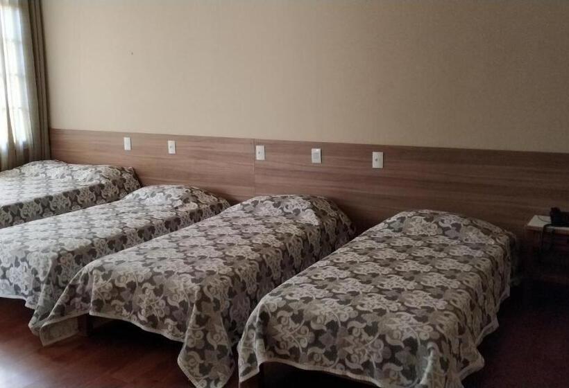 חדר דלוקס לארבעה, Itamarati