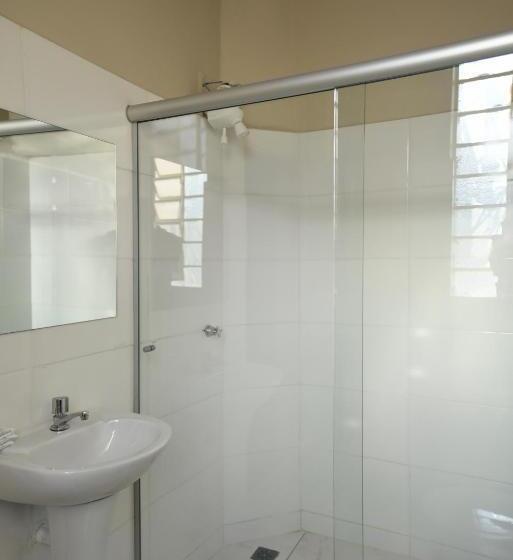 חדר דלוקס לארבעה, Itamarati