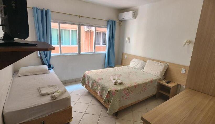 이코노미 트리플 룸, Kolman