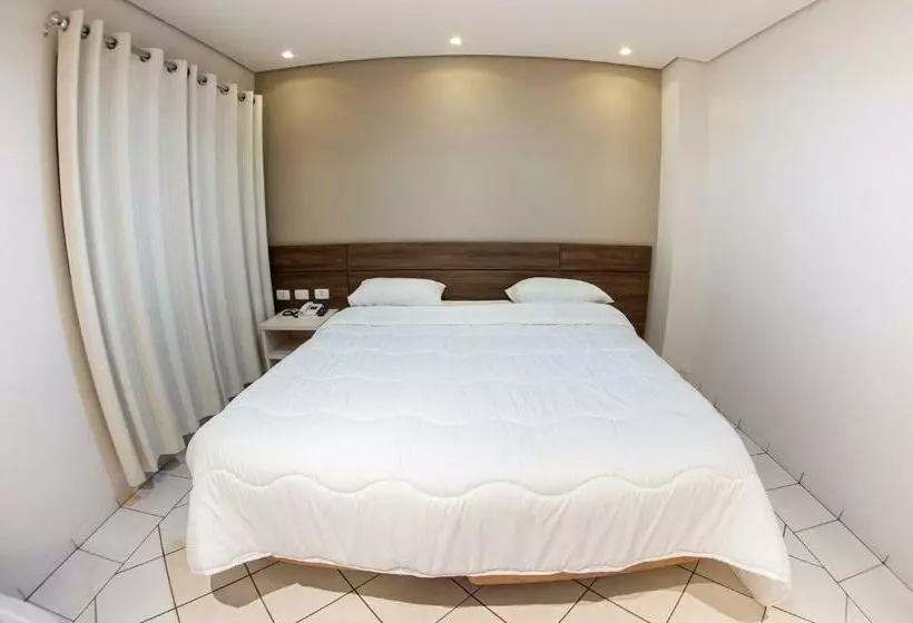 ダブルベッドスタンダードルーム, London Hotel Londrina