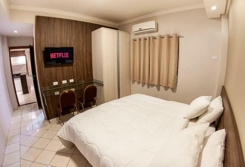 Четырехместный Номер Deluxe, London Hotel Londrina