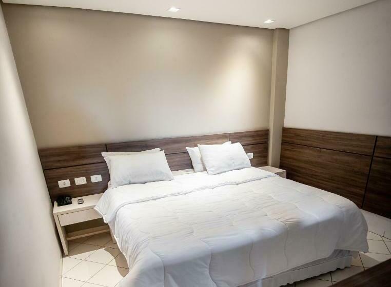 Номер Стандарт Двуспальная Кровать, London Hotel Londrina