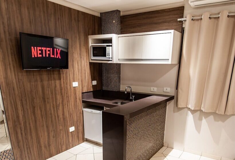 디럭스 4인 룸, London Hotel Londrina