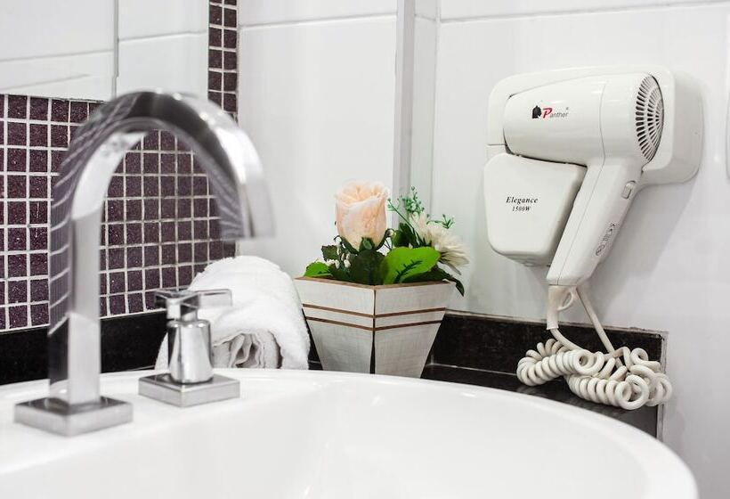 Четырехместный Номер Deluxe, London Hotel Londrina