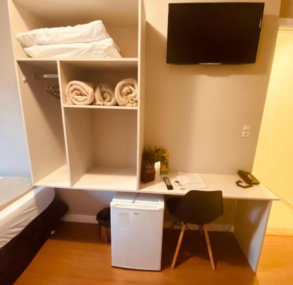 Семейный Номер, Lorimar