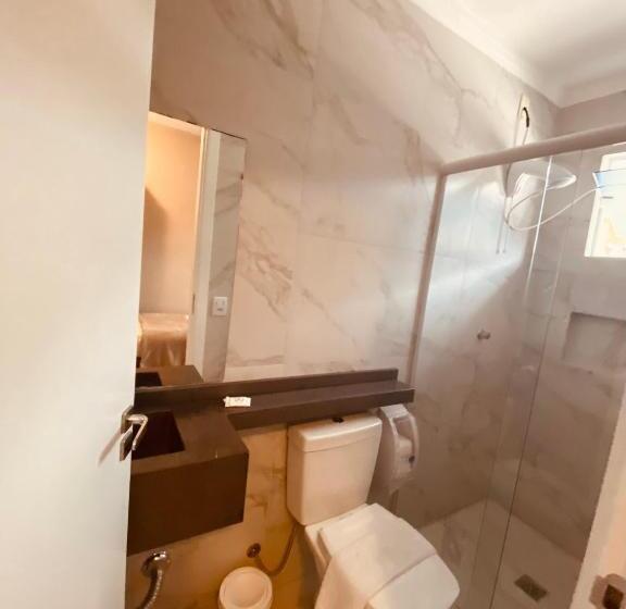 Семейный Номер, Lorimar