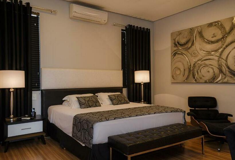 סוויטה עם ג'קוזי, Mara Turismo