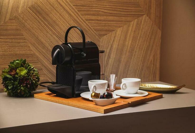 جناح مزود بجاكوزى, Mara Turismo