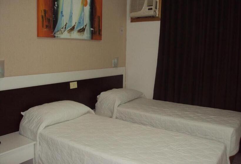 اتاق سوپریور, Praiamar