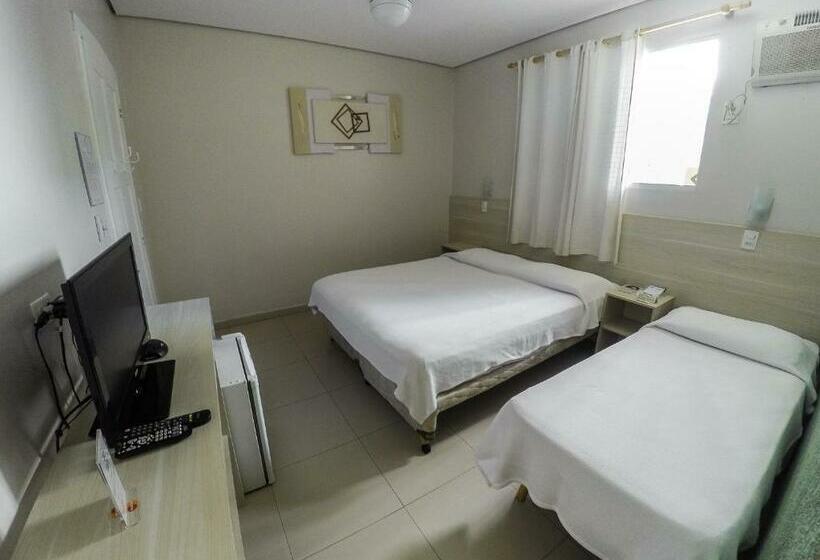 标准三人间, Rio