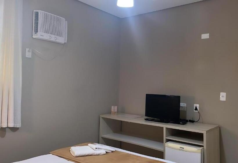 标准单人间, Rio