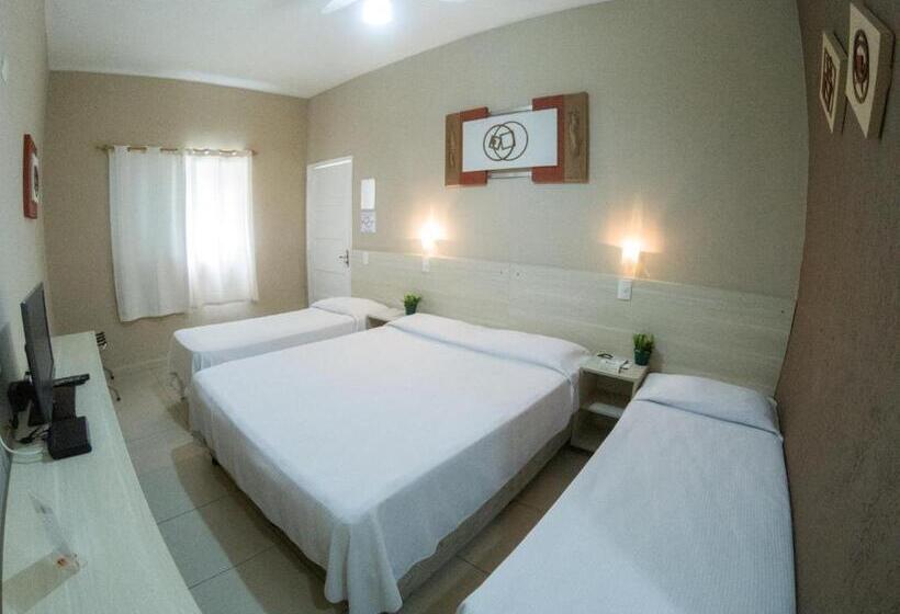 四人高级间, Rio