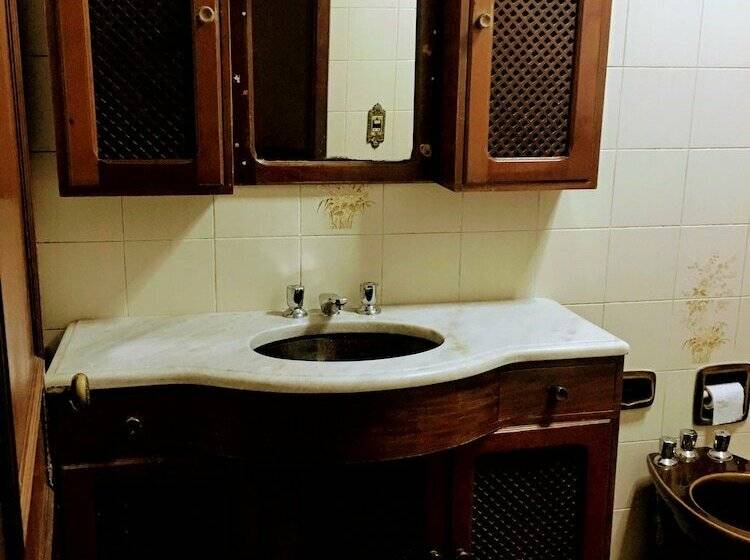 Cama em Quarto Compartilhado, Mammas S Hostel E Pousada