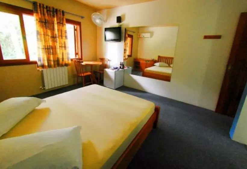 スタンダードルーム, Motel Tentação