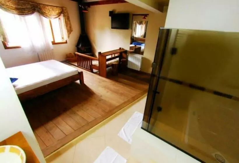 バスタブ付きスーペリアールーム, Motel Tentação