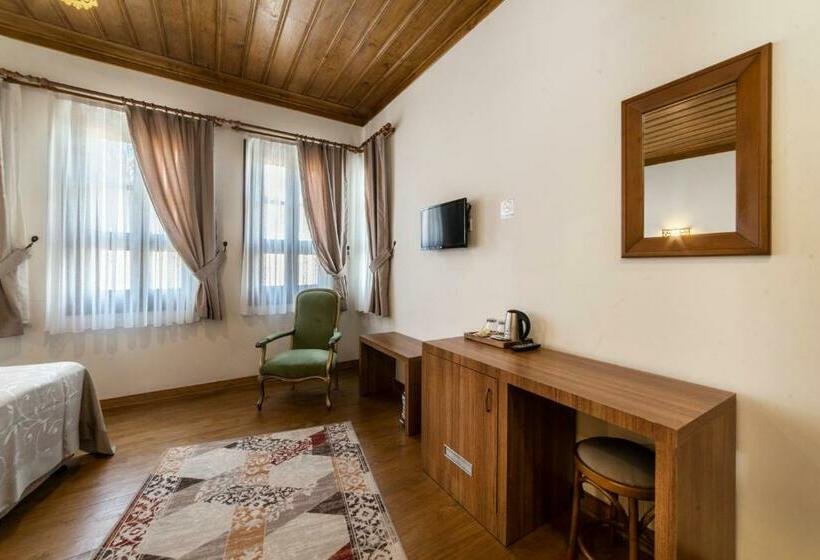 スタンダードルーム, Armistis