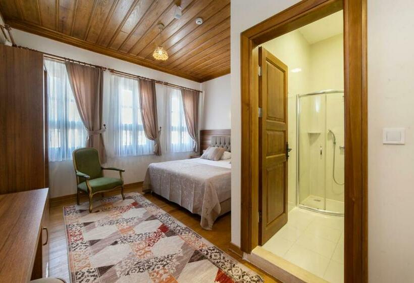 スタンダードルーム, Armistis