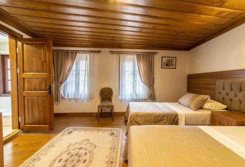 スタンダードルーム, Armistis