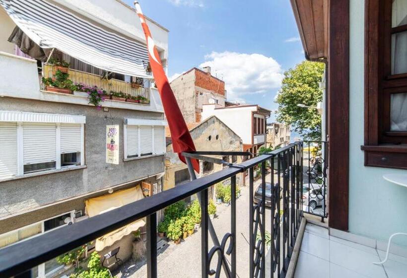 ファミリールーム, Armistis