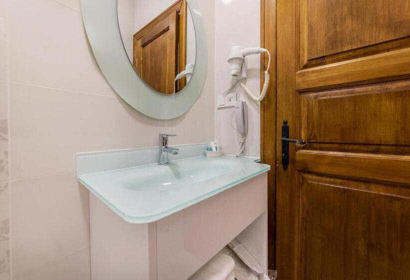 ファミリールーム, Armistis