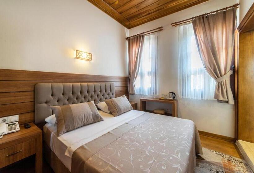 スタンダードルーム, Armistis