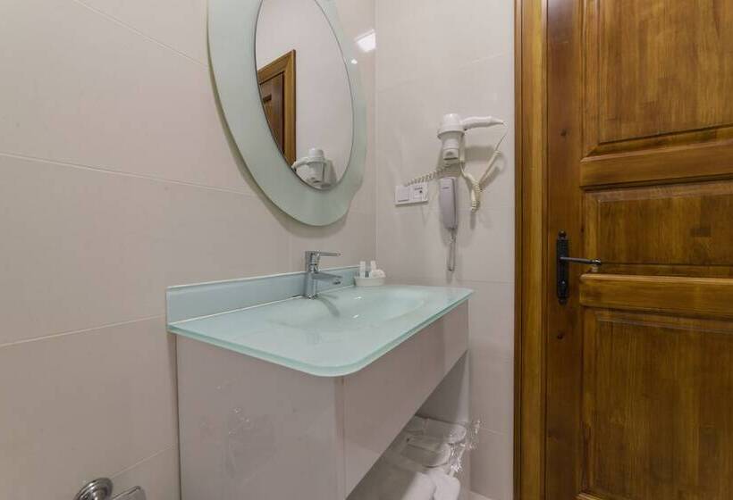 スタンダードルーム, Armistis