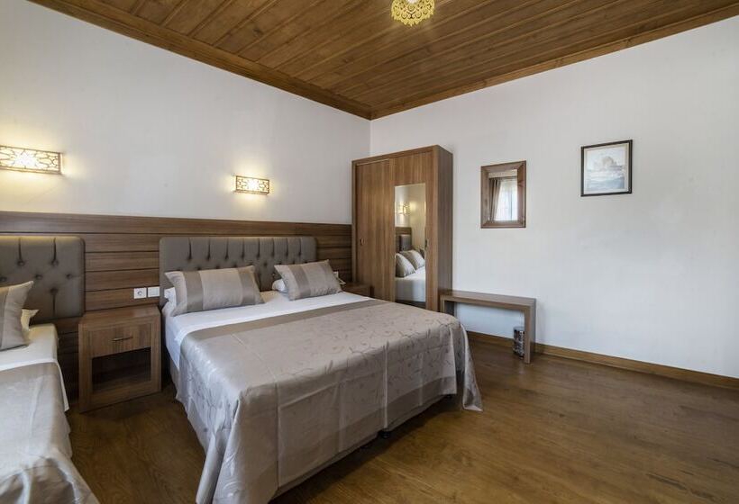 スタンダードトリプルルーム, Armistis