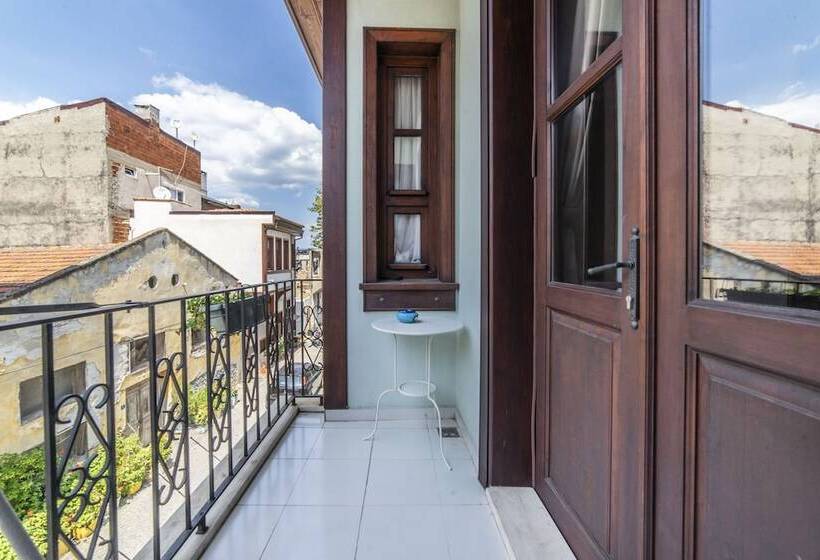 ファミリールーム, Armistis