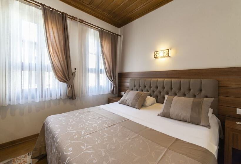 スタンダードルーム, Armistis