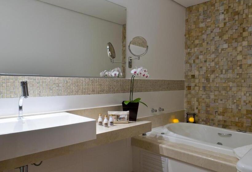 디럭스 테라스 룸 바다 전망, Abayomi