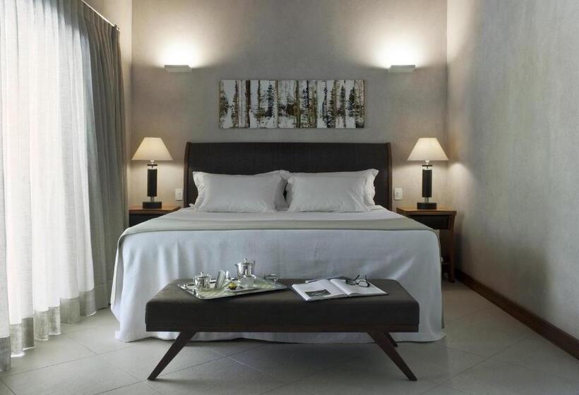 풀장 전망 스위트, Abayomi