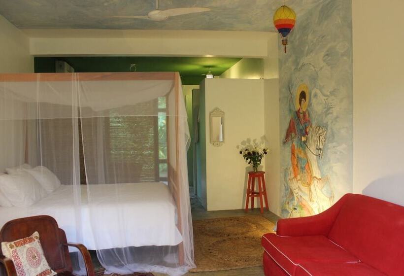 豪华套房, Estalagem Camburi