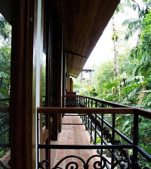 豪华套房, Estalagem Camburi