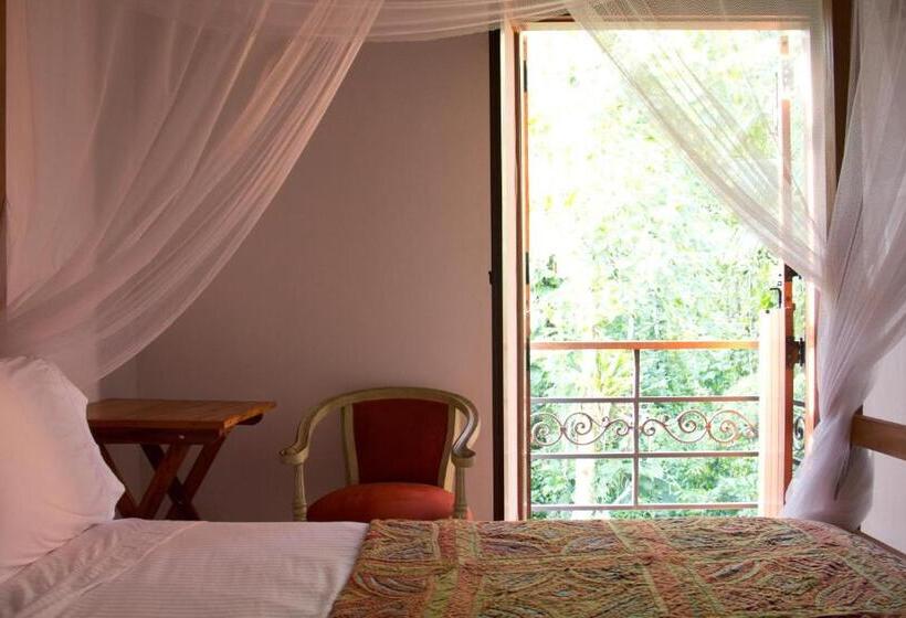 套房, Estalagem Camburi