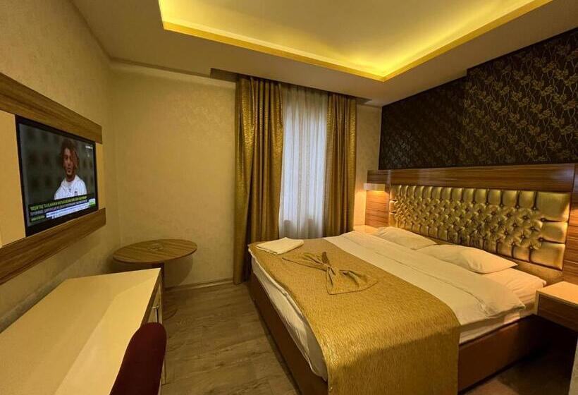 标准单人间, Grand Ezel