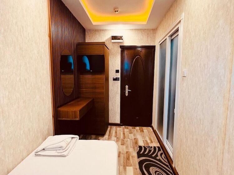 اتاق استاندارد یک نفره, Liman