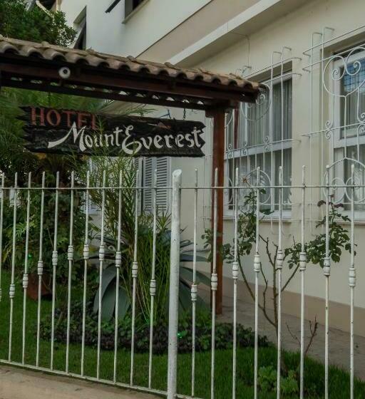 스탠다드 룸, Mount Everest
